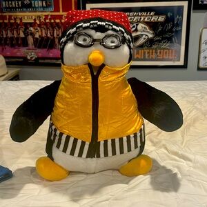 Hugsy Friends Experience Penguin